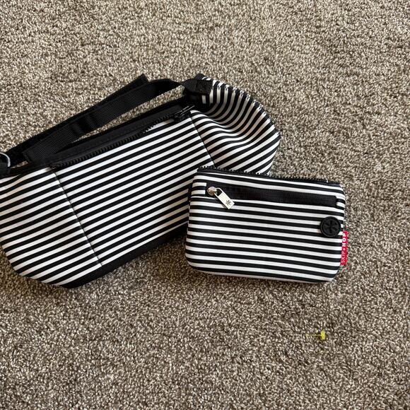 Skip Hop Grab & Go Stroller Organizer Black and White Stripe  Baby Accessory - Picture 4 of 4